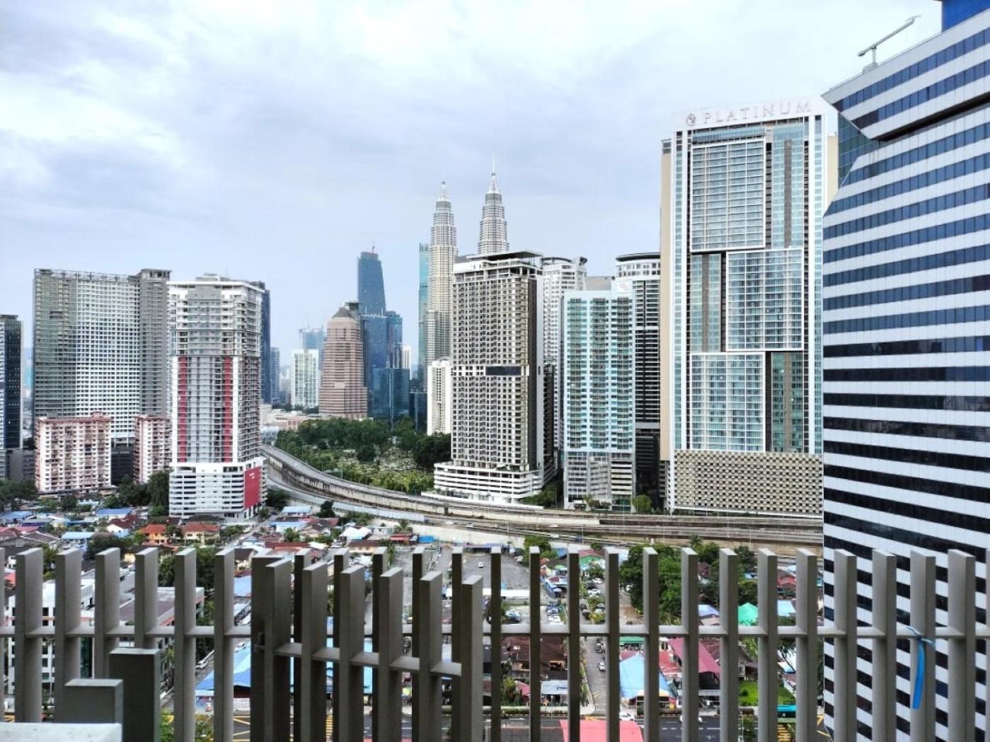 The Luxe Suites Infinitum Klcc Куала-Лумпур Экстерьер фото